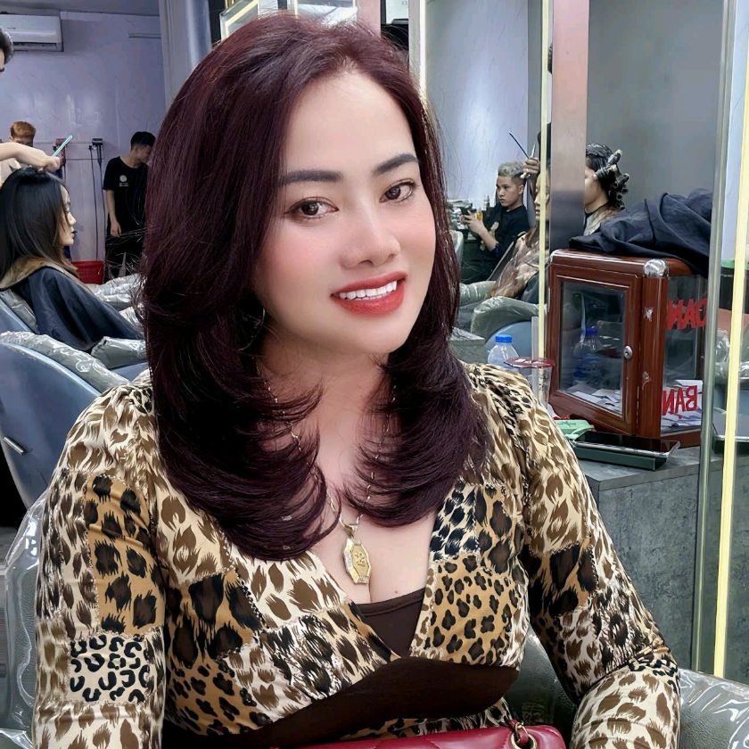 NGUYỄN NHƯ QUỲNH