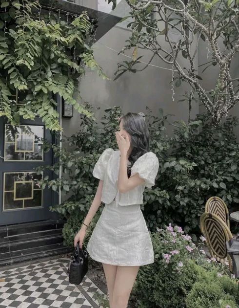 Hồng Nhung