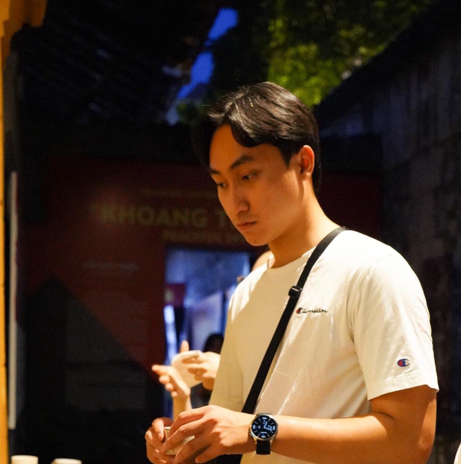Nguyễn Việt Hoàng