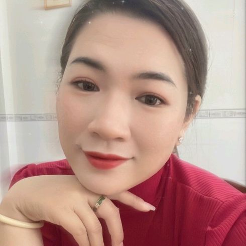 NGUYỄN THỊ TÚ TRINH