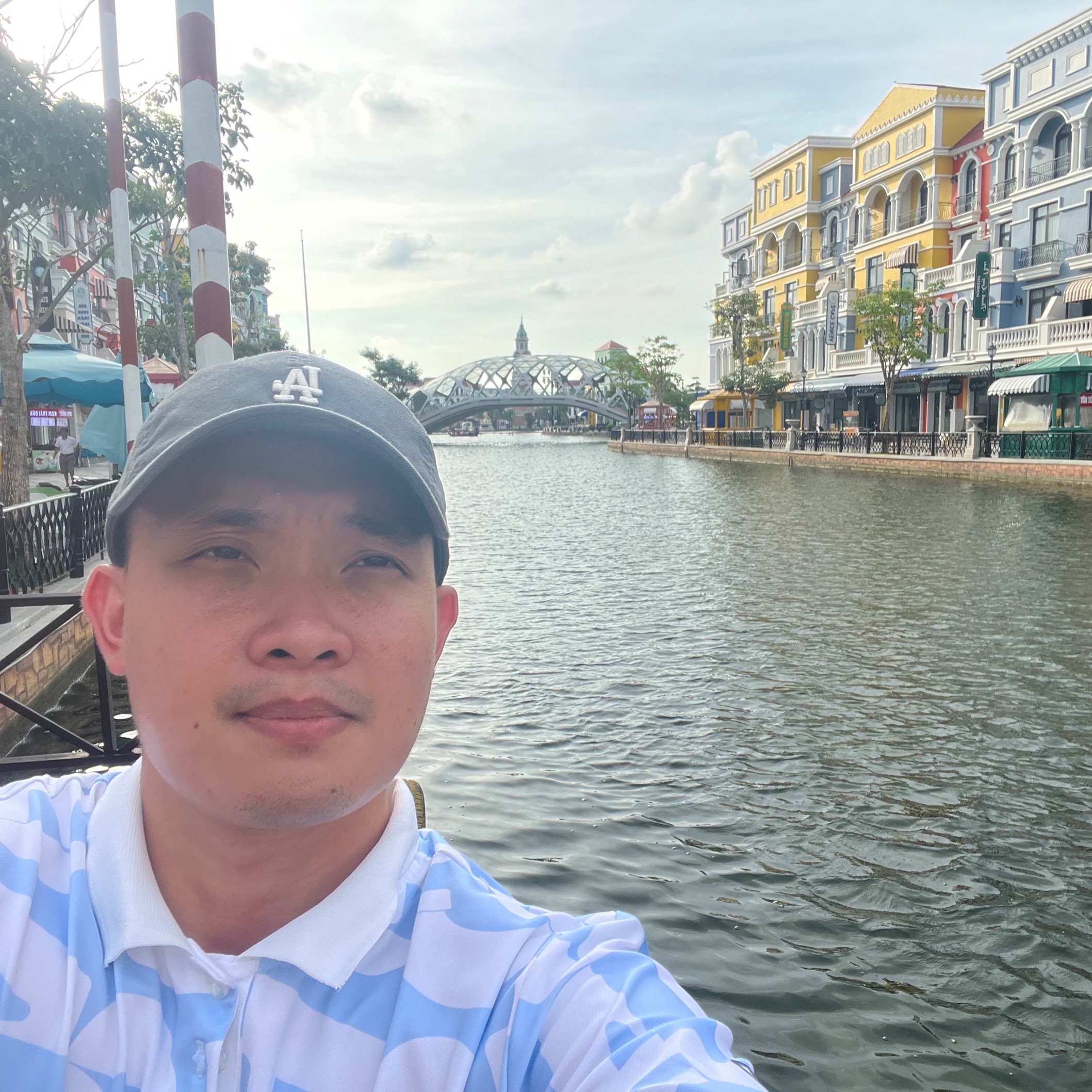 Bùi Hoàng Việt