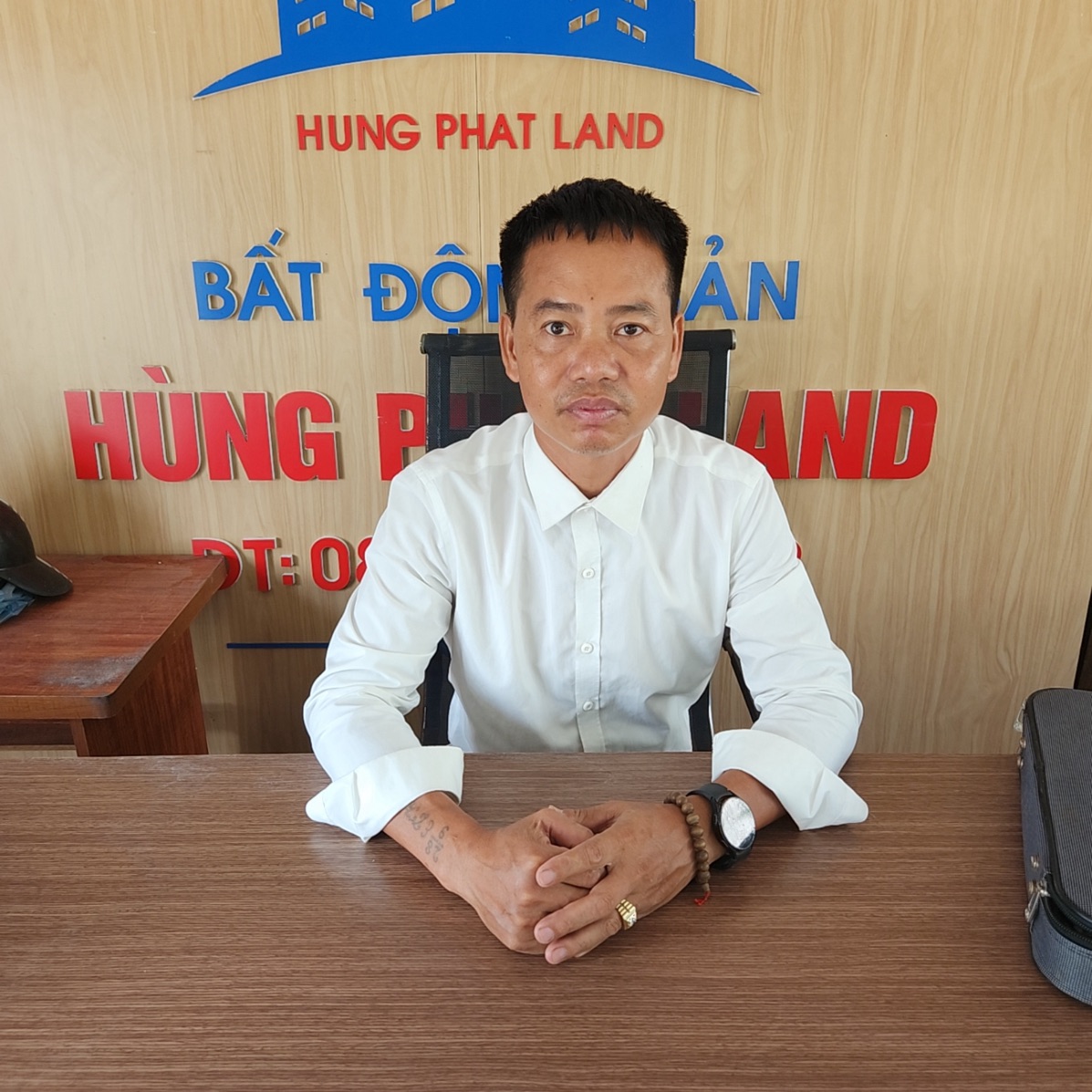Tạ văn túy