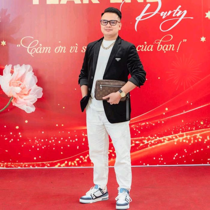 NGÔ VĂN NGỌC