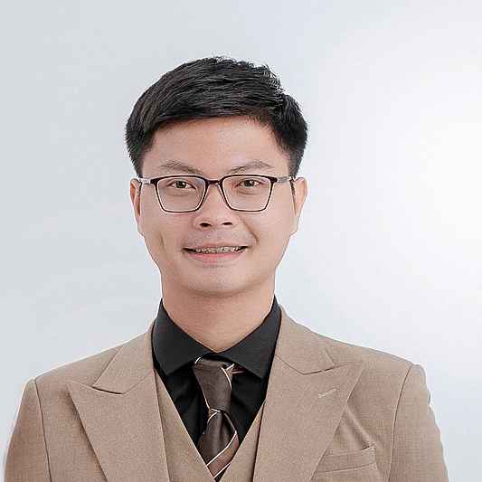 Vũ Khắc Hùng