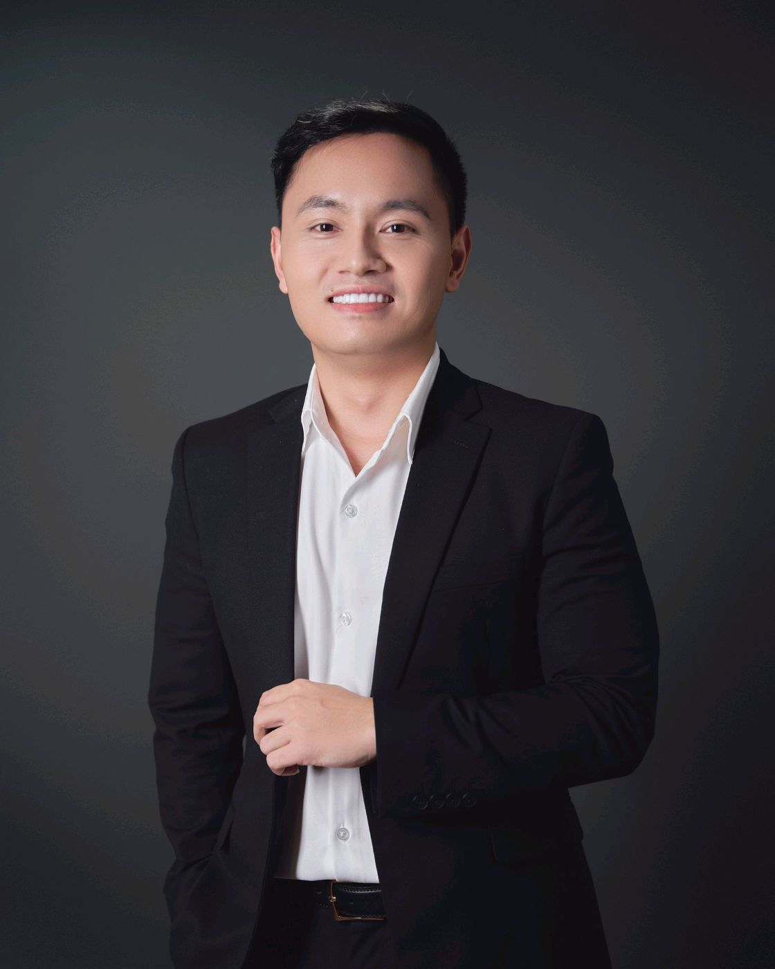 NGUYỄN KHÁNH LINH