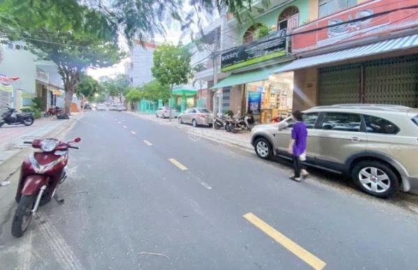 Nhà 4 🏦 tầng mặt tiền Hoàng Văn Thụ trung tâm Nha Trang Đường Hoàng Văn Thụ, Phường Phương Sài, Thành phố Nha Trang, Khánh Hòa