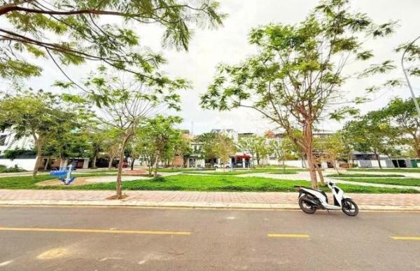 Cần bán Biệt thự nghỉ dưỡng 300m² Đường Số 15, Phường Phước Hải, Thành phố Nha Trang, Khánh Hòa