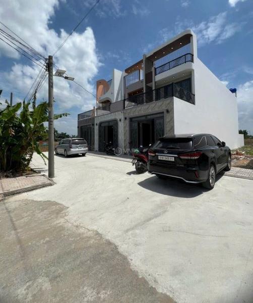 Cần bán Nhà mặt phố 150m² Đường ĐT 826, Xã Long Trạch, Huyện Cần Đước, Long An