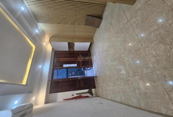 Siêu hiếm,nhỉnh 6 tỷ,nhà 🏡 5 tầng,thang máy chạy vù vù,đường trước nhà 2 oto tránh Thị Trấn Trâu Quỳ, Huyện Gia Lâm, Hà Nội