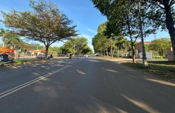 Bán Đất nền riêng lẻ 75m² Đường Phạm Hùng, Phường Tân An, Thành phố Buôn Ma Thuột, Đắk Lắk