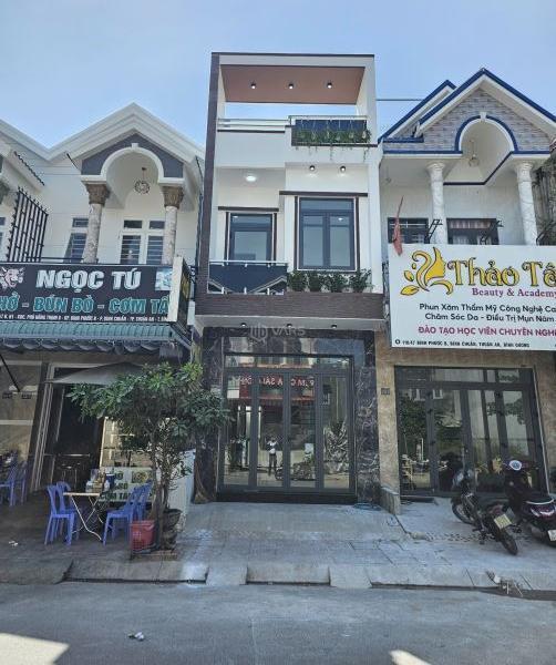 3Tỷ790__72m2__Nhà Rẻ, mặt tiền kinh doanh__1T1L__Full Nội Thất__trục 🏠 chính KDC Hiện Hữu Đường ĐT 743, Phường Bình Chuẩn, Thành phố Thuận An, Bình Dương