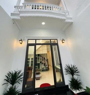 Nhà 3 Tầng Kiệt Oto Đặng Huy Trứ Full Nội Thất Cách Mặt Tiền Vài chục mét 🏢 giá chỉ:2,XX tỷ Đường Đặng Huy Trứ, Phường Phước Vĩnh, Thành phố Huế, Huế