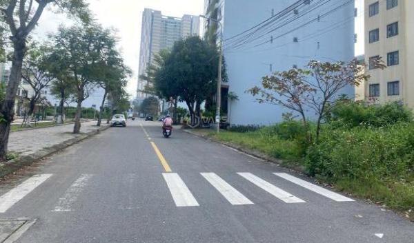 Bán nhà 3 tầng, mặt 🏣 tiền đường Khuê Mỹ Đông 14; ngay công viên Đường Khuê Mỹ Đông 14, Phường Khuê Mỹ, Quận Ngũ Hành Sơn, Đà Nẵng