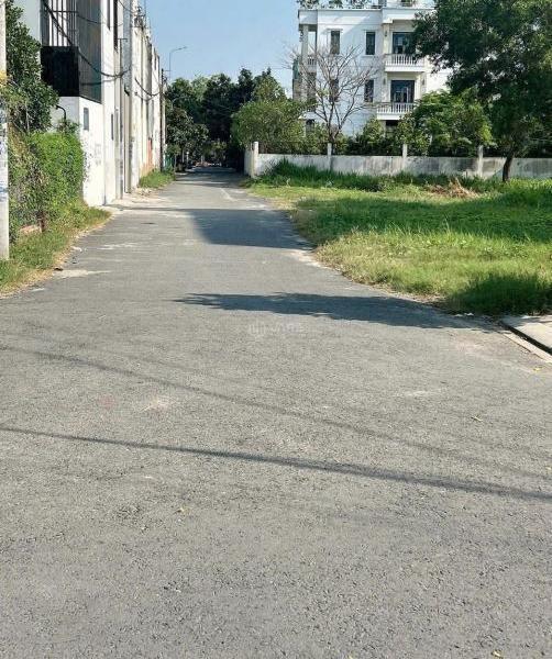Cần bán Đất nền riêng lẻ 150m² Đường Hồ Văn Cống, Phường Tương Bình Hiệp, Thành phố Thủ Dầu Một, Bình Dương
