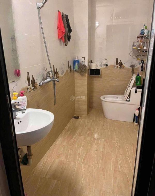 Cần bán Nhà trong hẻm 40m² Cầu Giấy, Phường Quan Hoa, Quận Cầu Giấy, Hà Nội