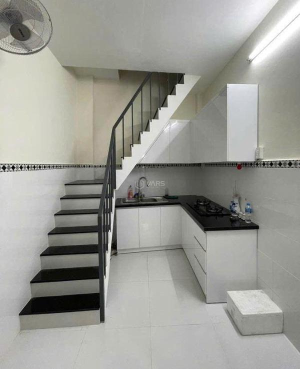 Chủ cần bán Nhà trong hẻm 76m² Ni Sư Huỳnh Liên, Phường 10, Quận Tân Bình, Hồ Chí Minh