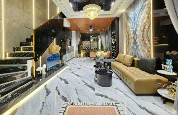 Chỉ 6,73 TỶ: Có ngay 1 🌊 SIÊU PHẨM NHÀ PHỐ ĐÀ NẴNG gần CẦU VƯỢT NGÃ 3 HUẾ: 5 x17m 3 TẦNG 3PN Đường Hoàng Thị Loan, Phường Hòa Minh, Quận Liên Chiểu, Đà Nẵng