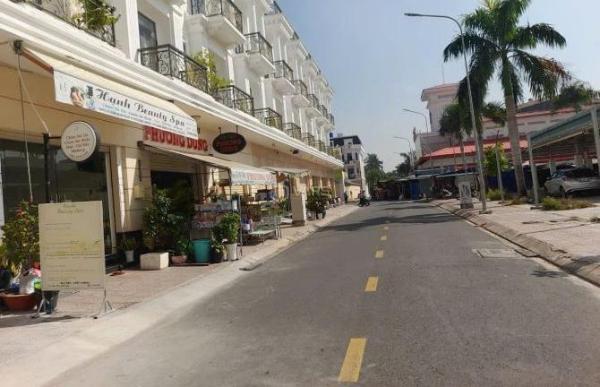 <mark style="background-color: transparent; font-weight: 400; ">Cần bán Khác 1400m² Đường Đan, Xã Đức Tân, Huyện Tân Trụ, Long An</mark>
