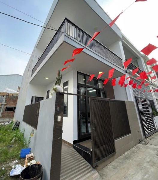 Cần bán Nhà trong hẻm 80m² Đường Phạm Văn Đồng, Phường Phú Thượng, Thành phố Huế, Huế