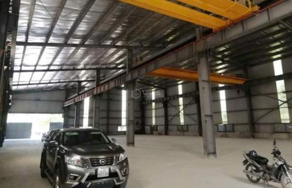 Cho thuê Nhà xưởng, nhà kho 1800m² Đường Hồ Tùng Mậu, Phường Mai Dịch, Quận Cầu Giấy, Hà Nội