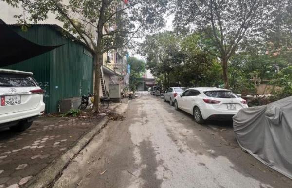 BÁN ĐẤT DỊCH VỤ LA KHÊ, HÀ ĐÔNG, ĐỐI DIỆN PARKCITY, LÊ TRỌNG TẤN, PHÂN LÔ VỈA 🏢 HÈ_Ô TÔ TRÁN Đường Lê Trọng Tấn, Phường La Khê, Quận Hà Đông, Hà Nội