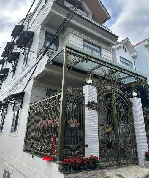 Nhà đẹp, tâm huyết xây kiên cố góc 🏤 3mt thoáng cần bán gấp trả nợ Đường Ngô Thì Nhậm, Phường 4, Thành phố Đà Lạt, Lâm Đồng