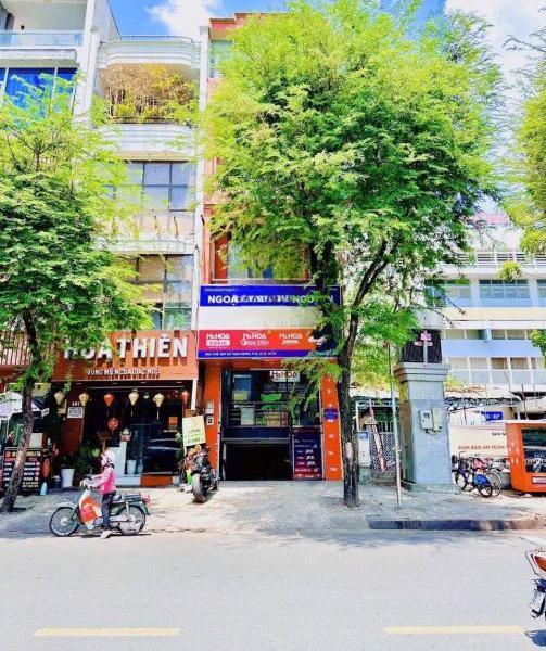 Cho thuê Nhà mặt phố 300m² 569 Đường Sư Vạn Hạnh, Phường 12, Quận 10, Hồ Chí Minh