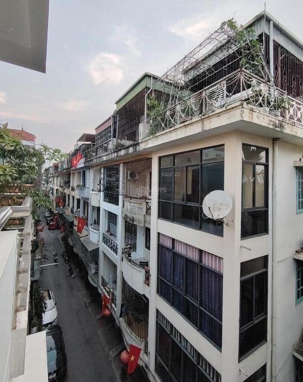 Cần bán Nhà trong hẻm 52m² Phường Ngọc Lâm, Quận Long Biên, Hà Nội
