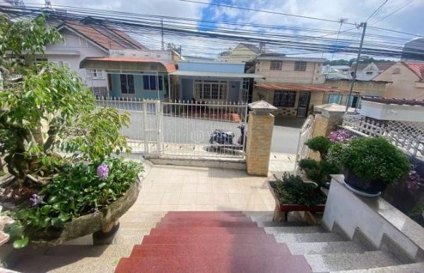 Cần bán Nhà mặt phố 167m² Đường Chi Lăng, Phường 9, Thành phố Đà Lạt, Lâm Đồng