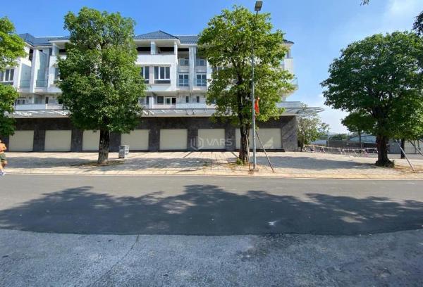 Bán căn shophouse mặt tiền khu văn 🌊 hoa villas, đường nguyễn văn hoa, 20 tỷ Phường Thống Nhất, Thành phố Biên Hòa, Đồng Nai
