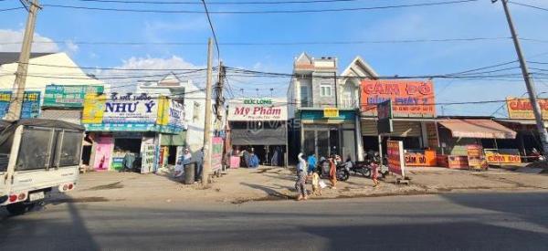 Cần bán Nhà mặt phố 250m² Đường Liên Huyện, Phường Tân Bình, Thành phố Dĩ An, Bình Dương