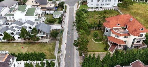 Bán Đất nền riêng lẻ 652m² Đường Nguyễn Hữu Cảnh, Phường 8, Thành phố Đà Lạt, Lâm Đồng