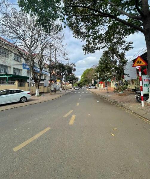 Chủ cần bán Nhà mặt phố 105m² Đường Phạm Hồng Thái, Phường Tự An, Thành phố Buôn Ma Thuột, Đắk Lắk