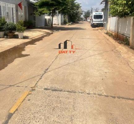 Cần bán Nhà mặt phố 135m² Đường Săm Brăm, Phường Ea Tam, Thành phố Buôn Ma Thuột, Đắk Lắk
