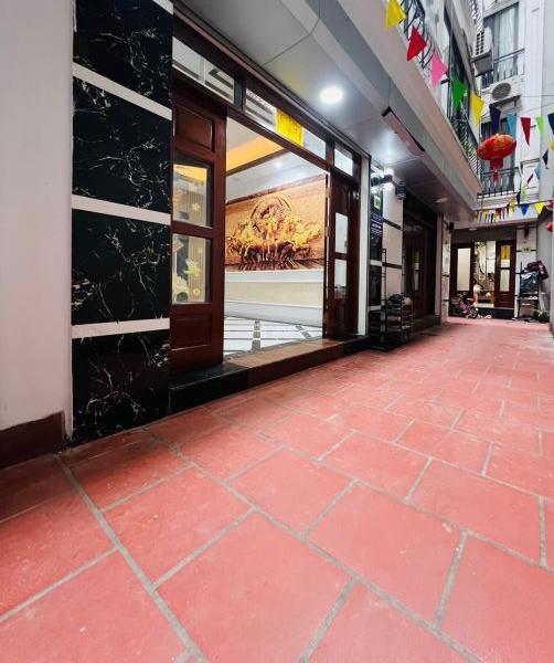 Bán Nhà trong hẻm 33m² Đường Lạc Long Quân, Phường Bưởi, Quận Tây Hồ, Hà Nội