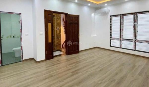 Cần bán Nhà trong hẻm 36m² Phố Pháo Đài Láng, Phường Láng Thượng, Quận Đống Đa, Hà Nội