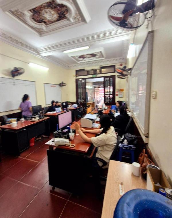 Chủ cần bán Nhà mặt phố 126m² Hoàng Quốc Việt, Phường Dịch Vọng Hậu, Quận Cầu Giấy, Hà Nội