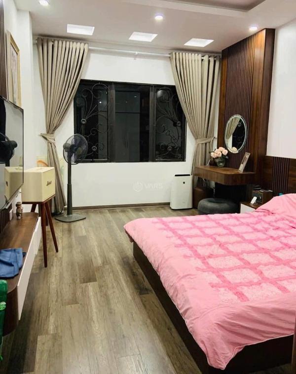 Bán Nhà trong hẻm 39m²