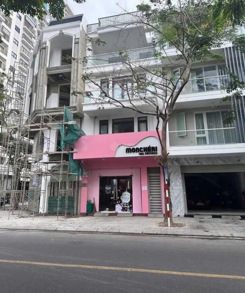 Cần bán Nhà mặt phố 120m²