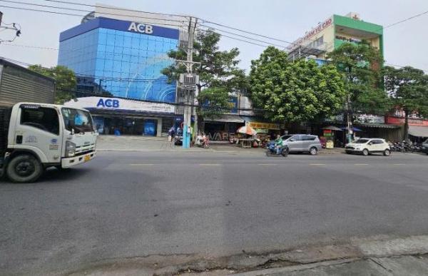 Nhà mặt tiền kinh doanh đường Nguyễn Trãi, 510m ngang 10m full thổ 🏚️ cư, 1774 Dĩ An