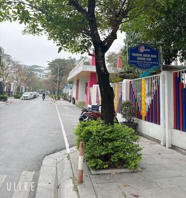 Cho thuê Nhà mặt phố 280m²