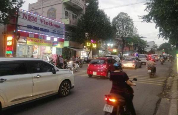 Cần bán Nhà mặt phố 230m²