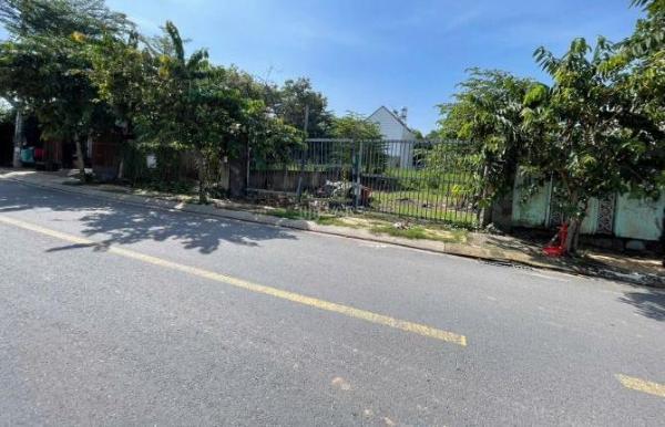 Bán gấp lô đất 1/ đường An Nhơn Tây Củ Chi, Dt: 8x28m full thổ sổ riêng, giá bán 1,8 🏣 tỷ