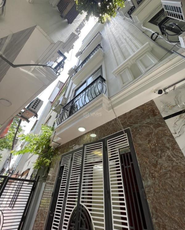 Cần bán Nhà trong hẻm 30m²