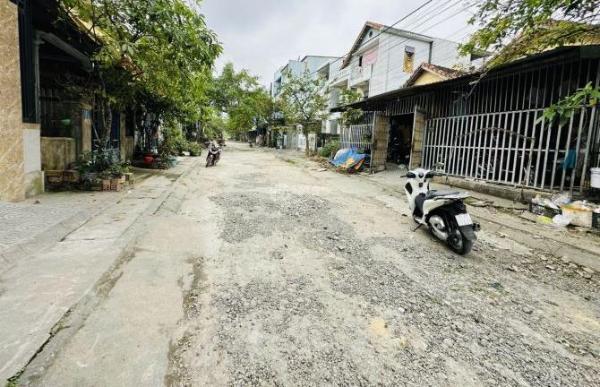 Cần bán Nhà mặt phố 150m²