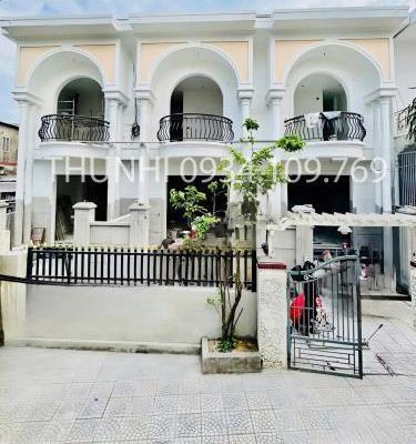 Nhà đẹp Đào Tấn vị 🆘 trí đẹp giá chỉ 2.x tỷ