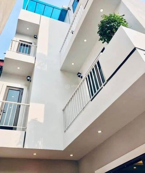 Chủ cần bán Nhà trong hẻm 70m²