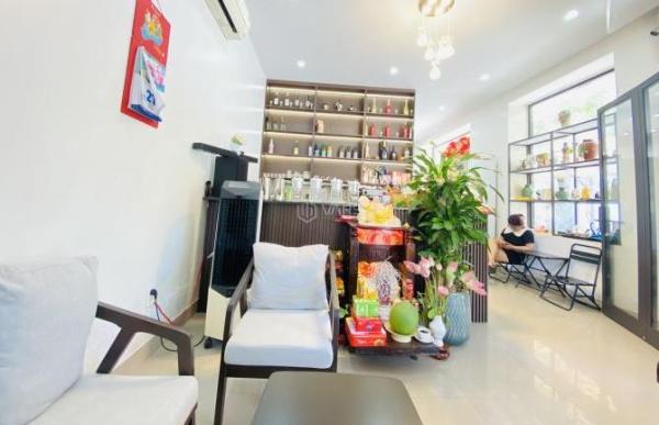 Chủ cần bán Nhà mặt phố 120m²