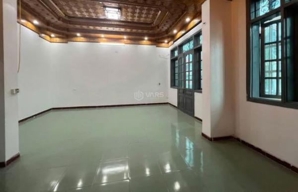 Cho thuê Nhà mặt phố 130m²