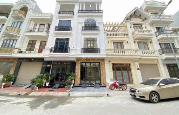 Chủ cần bán Nhà mặt phố 50m²